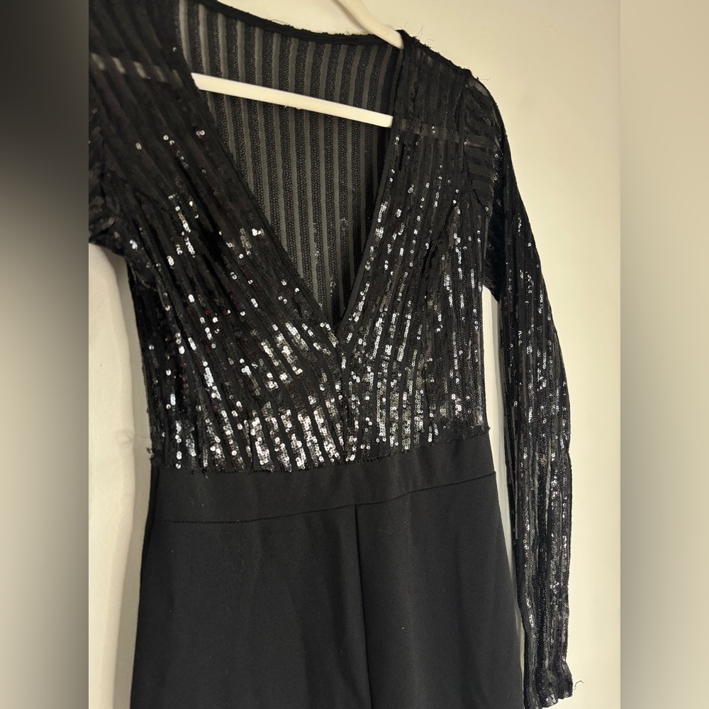 Black Sequin V-Neck Long Sleeve Jumpsuit